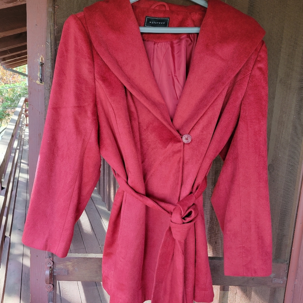 Metaphor | Red coat | Size 2x